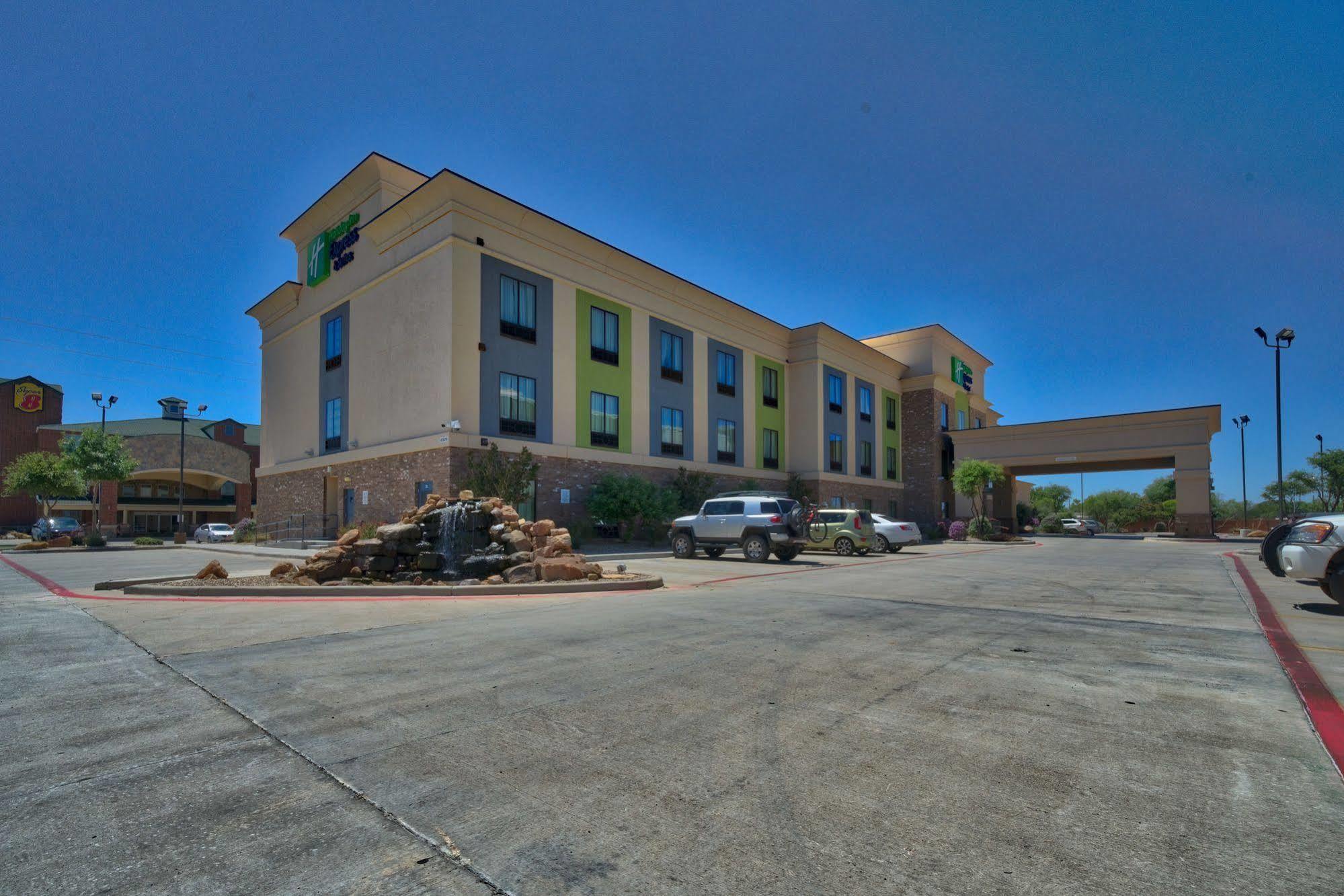 Holiday Inn Express And Suites Lubbock South By Ihg Екстер'єр фото