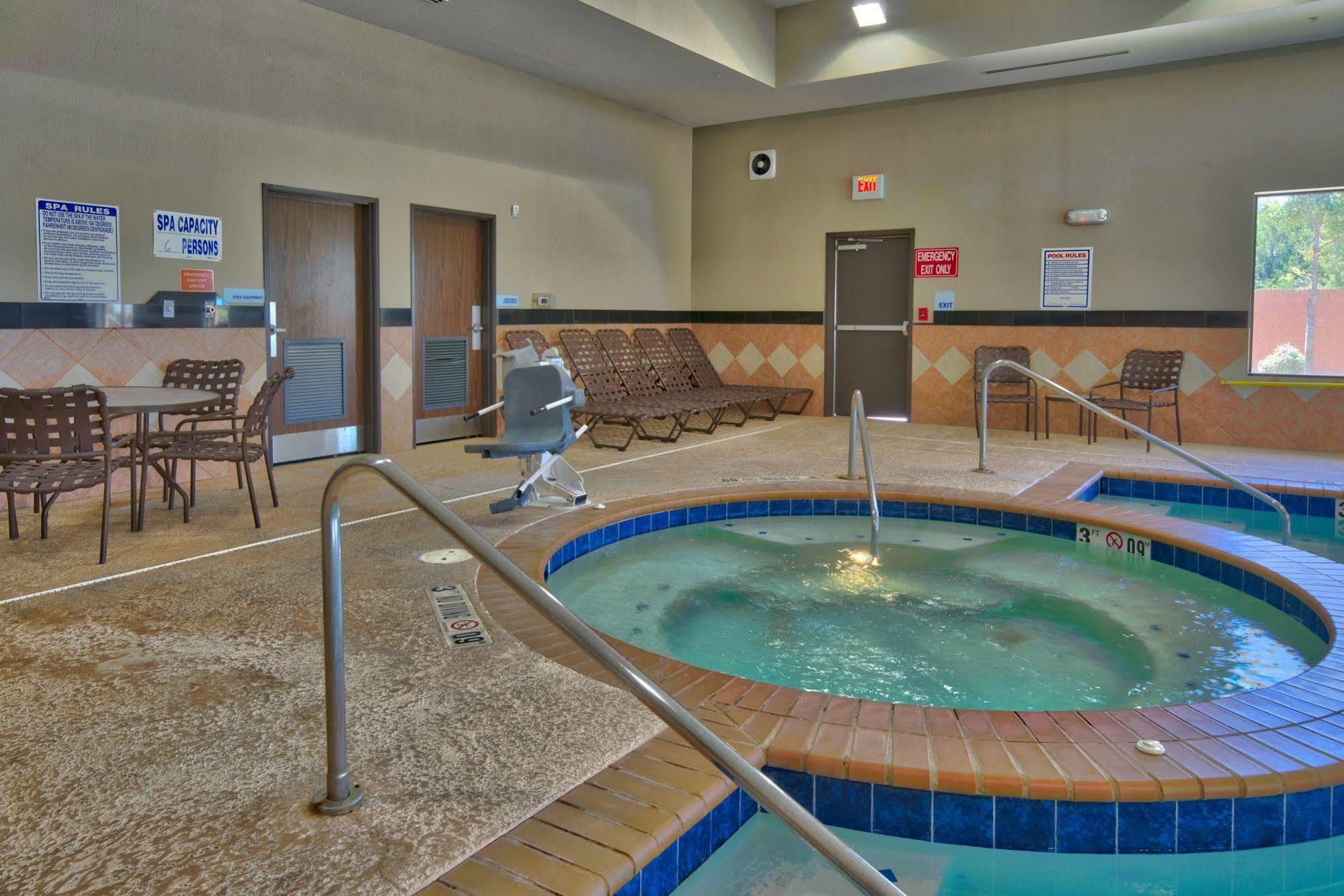 Holiday Inn Express And Suites Lubbock South By Ihg Екстер'єр фото